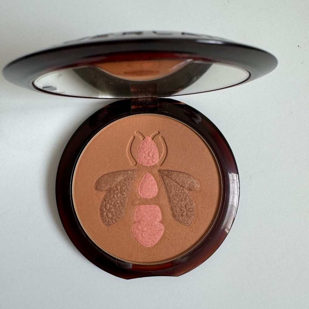 Guerlain Terracotta Blooming Bee Bronzer